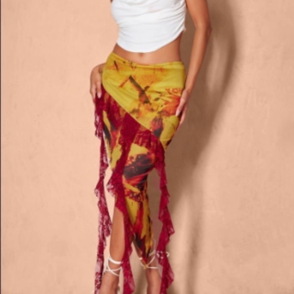 PLT Skirt - Picture 1 of 4